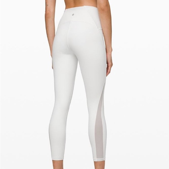 Lululemon White Leggings Train Times 7/8 Pant Size 6 with small hole - Picture 1 of 16